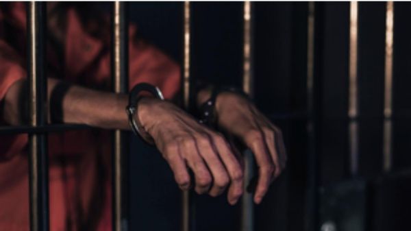 सिंगापुर में भारतीय मूल के पूर्व जेल अधिकारी को रिश्वतखोरी के आरोप में सजा