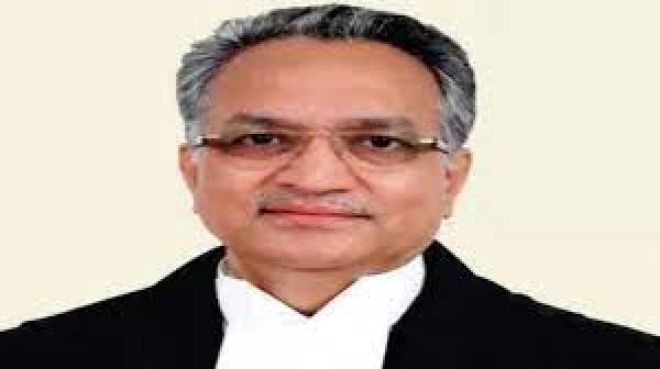 उच्चतम न्यायालय के पूर्व न्यायाधीश ए. एम. खानविलकर को लोकपाल अध्यक्ष नियुक्त किया गया