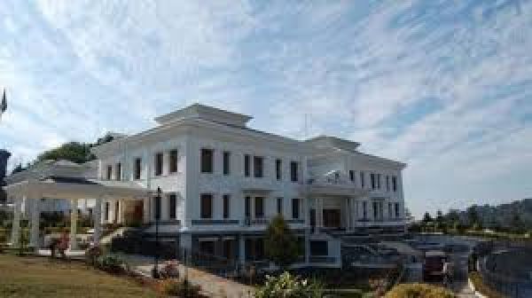 हिमाचल प्रदेश: विधानसभा अध्यक्ष ने भाजपा के 15 विधायकों को निलंबित किया,सदन की कार्यवाही स्थगित
