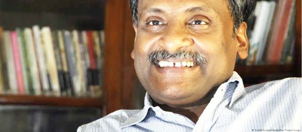 डीयू के पूर्व प्रोफेसर साईबाबा नागपुर जेल से रिहा