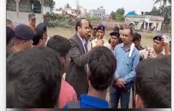 झारखंड में सिविल सर्विस परीक्षा के पेपर लीक व नकल के आरोपों पर चतरा व जामताड़ा में बवाल, सरकार पर विपक्ष का हमला