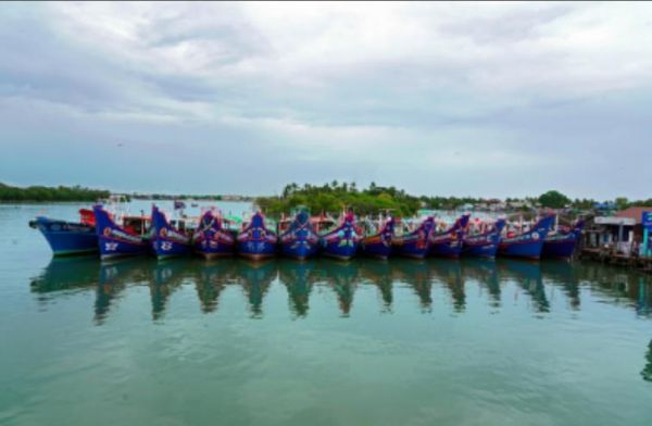 तमिलनाडु के पूर्वी तट पर सोमवार से मछली पकड़ने पर 61 दिन की पाबंदी