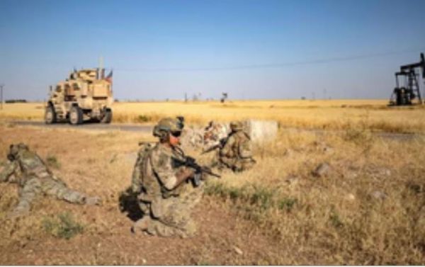 इराकी लड़ाकों ने सीरिया में अमेरिकी बेस पर दागे रॉकेट