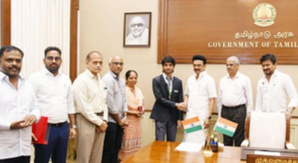 तमिलनाडु सीएम स्टालिन ने ग्रैंडमास्टर डी गुकेश को दी बधाई