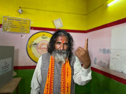 भाजपा प्रत्याशी भोजराज नाग ने  किया मतदान