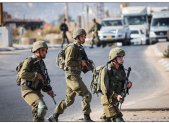 वेस्ट बैंक में इजरायली सैन्य चौकी पर हमले के दौरान दो फिलिस्तीनी बंदूकधारी ढेर