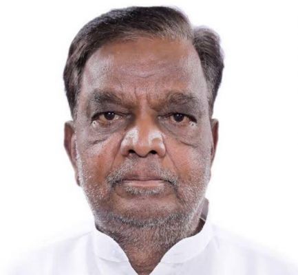 बीजेपी सांसद और पूर्व केंद्रीय मंत्री श्रीनिवास प्रसाद का 76 साल की उम्र में निधन