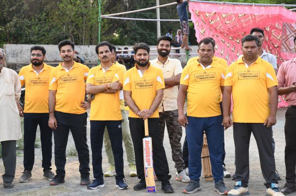 स्वीप क्रिकेट मैच में कलेक्टर टीम ने एसपी टीम को हराया