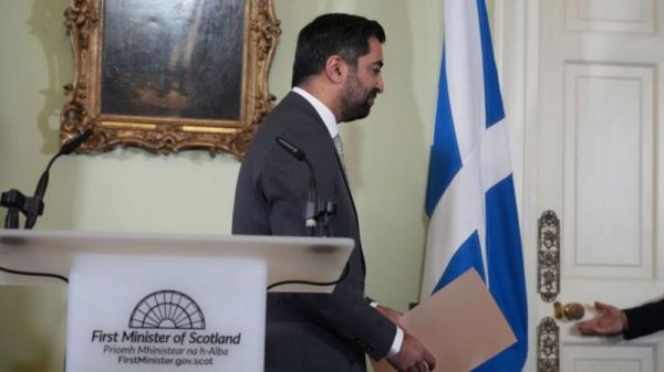 ब्रिटेनः स्कॉटलैंड सरकार के प्रमुख हमज़ा यूसुफ़ ने दिया इस्तीफ़ा, क्या होगा असर