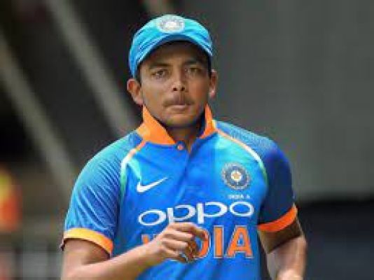मुंबई की अदालत ने क्रिकेट खिलाड़ी पृथ्वी शॉ को समन जारी किया