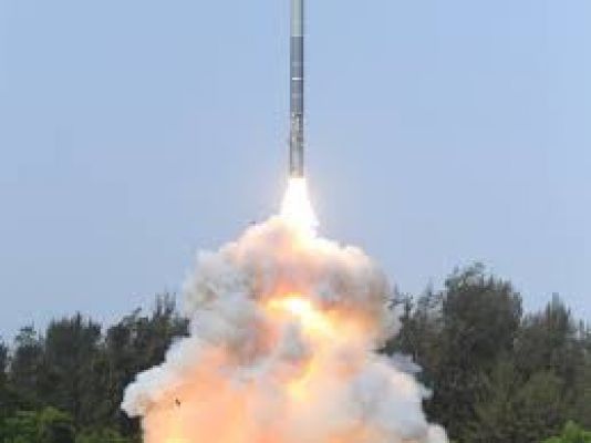 भारत ने मिसाइल-आधारित कम भार वाली आयुध प्रणाली 'स्मार्ट' का सफल परीक्षण किया