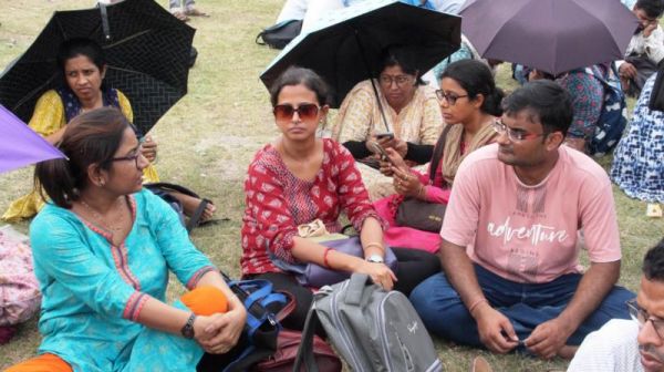 पश्चिम बंगाल शिक्षक भर्ती मामला: हाई कोर्ट के आदेश से जिनकी नौकरी गई थी, उनको अप्रैल का वेतन मिला