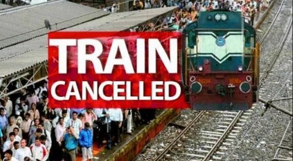 टिटलागढ़ और टाटानगर की पैसेंजर रद्द, दो ट्रेन देर से छूटी