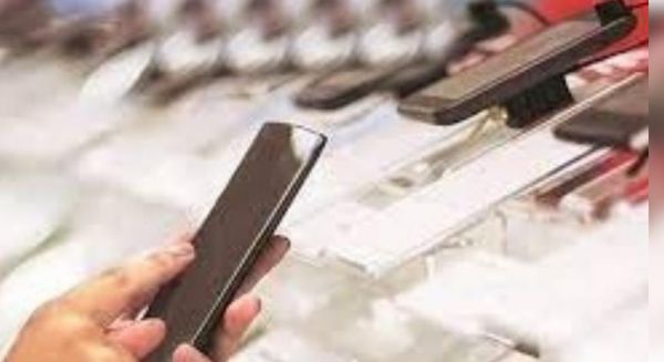 पहली तिमाही में देश में स्मार्टफोन की बिक्री आठ प्रतिशत बढ़ी, 5जी की हिस्सेदारी 71 फीसदी पर
