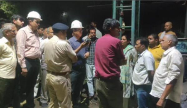 राजस्थान की कोलिहान खदान में लिफ्ट गिरने से फंसे 14 लोगों में से तीन को सुरक्षित निकाला गया