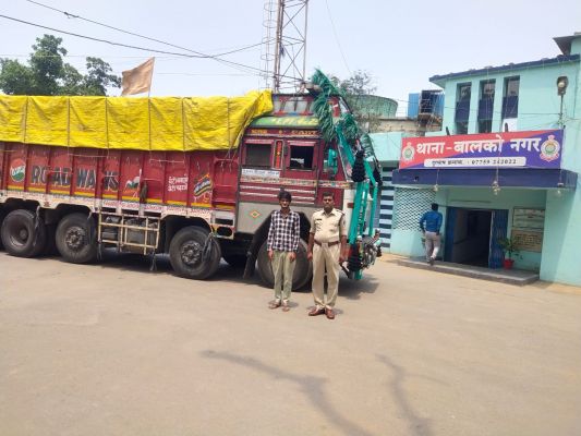 गुजरात भेजा गया दो ट्रक एल्युमिनियम दिल्ली से बरामद, आरोपी गिरफ्तार