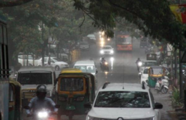 चेन्नई-बेंगलुरु मैच पर बारिश और तूफ़ान का ख़तरा