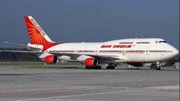 बेंगलुरु जा रही एयर इंडिया की उड़ान वापस दिल्ली पहुंची; सुरक्षित हवाई अड्डे पर उतरा विमान