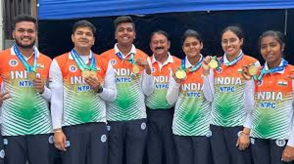 तीरंदाजी विश्व कप : भारतीय महिला कंपाउंड टीम ने स्वर्ण जीता, मिश्रित टीम को रजत