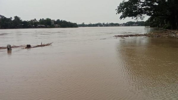 असम-मणिपुर के 815 गांव बाढ़ की चपेट में, अब तक 11 लोगों की मौत