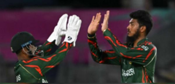 बांग्लादेश की श्रीलंका पर दो विकेट से रोमांचक जीत