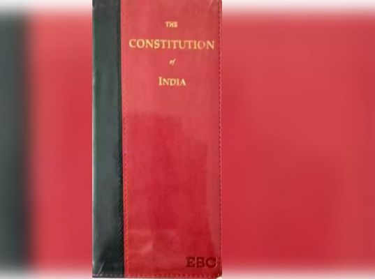 लोकसभा चुनाव से बढ़ी संविधान के पॉकेट एडिशन की मांग 