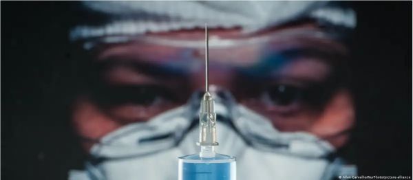 अमेरिका ने चलाया चीन विरोधी वैक्सीन प्रोपेगैंडा: रॉयटर्स