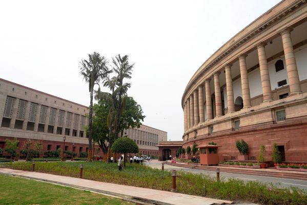 संसद सत्र के निर्बाध संचालन के लिए समन्वय की उम्मीद : रीजीजू