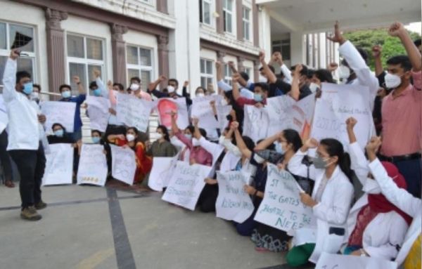 तेलंगाना में जूनियर डॉक्टरों की हड़ताल जारी, स्वास्थ्य सेवाएं प्रभावित 