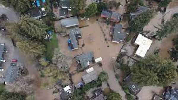 अमेरिका : तूफान ‘बेरिल’ ने टेक्सास में चार लोगों की जान ली, 30 लाख घरों, प्रतिष्ठानों की बिजली गुल