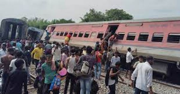 तृणमूल सांसदों ने चंडीगढ़-डिब्रूगढ़ एक्सप्रेस ट्रेन दुर्घटना के लिए रेल मंत्री को जिम्मेदार ठहराया