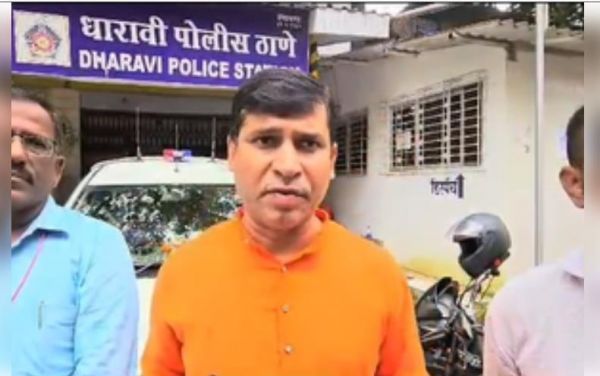 धारावी में युवक की हत्या के आरोपी गिरफ्तार, विहिप ने लगाया पुलिस की मौजूदगी में गोली मारने का आरोप