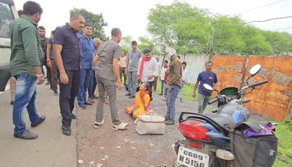 देखें VIDEO: डिप्टी सीएम विजय शर्मा का काफिला रूका, फिर...