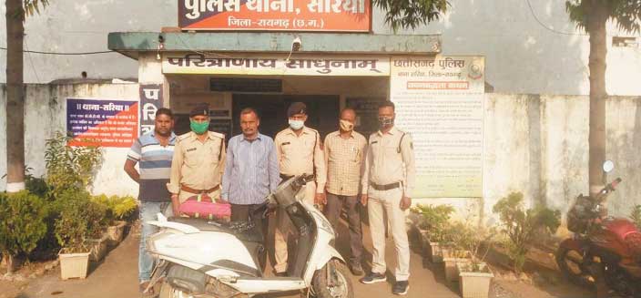 स्कूटी पर ओडिशा से गांजा तस्करी, आरोपी गिरफ्तार