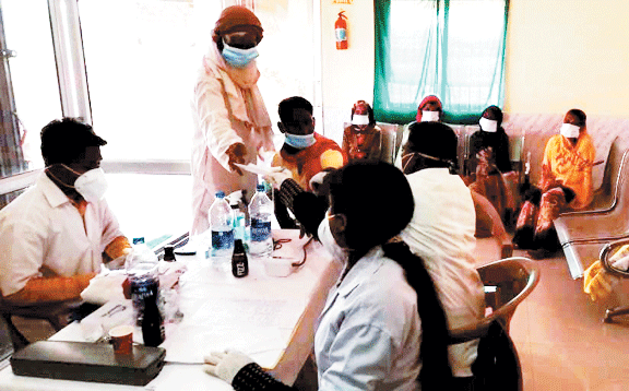  हिण्डालको के निशुल्क चिकित्सा  शिविरमें 65 ग्रामीण लाभान्वित