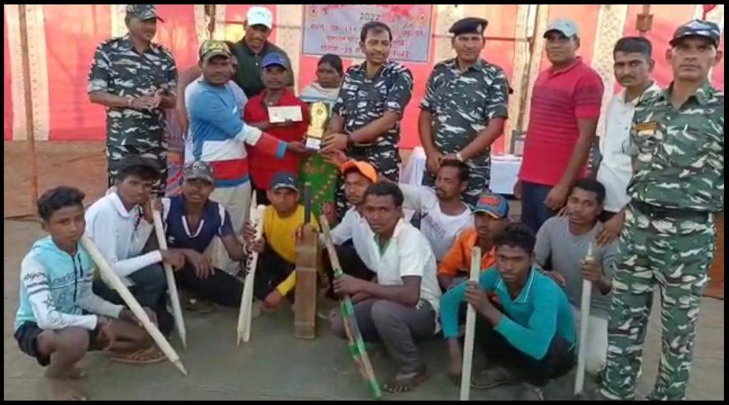 सीआरपीएफ ने की क्रिकेट स्पर्धा आयोजित, 16 टीमों ने भाग लिया