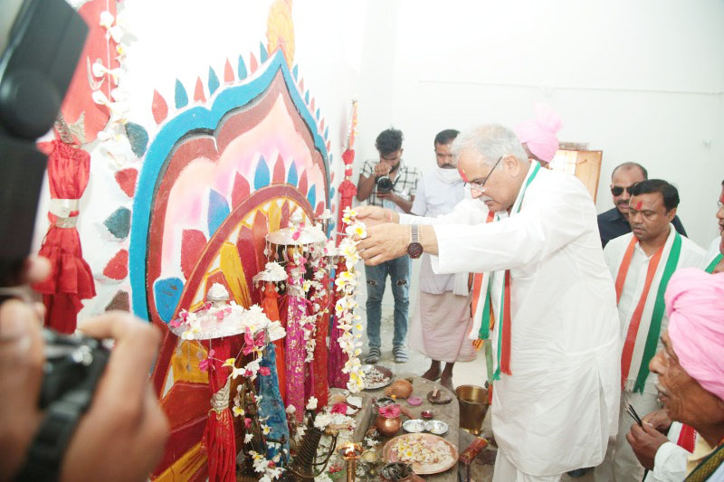 भंगाराम मंदिर पहुंचे मुख्यमंत्री, खुशहाल बस्तर की कामना