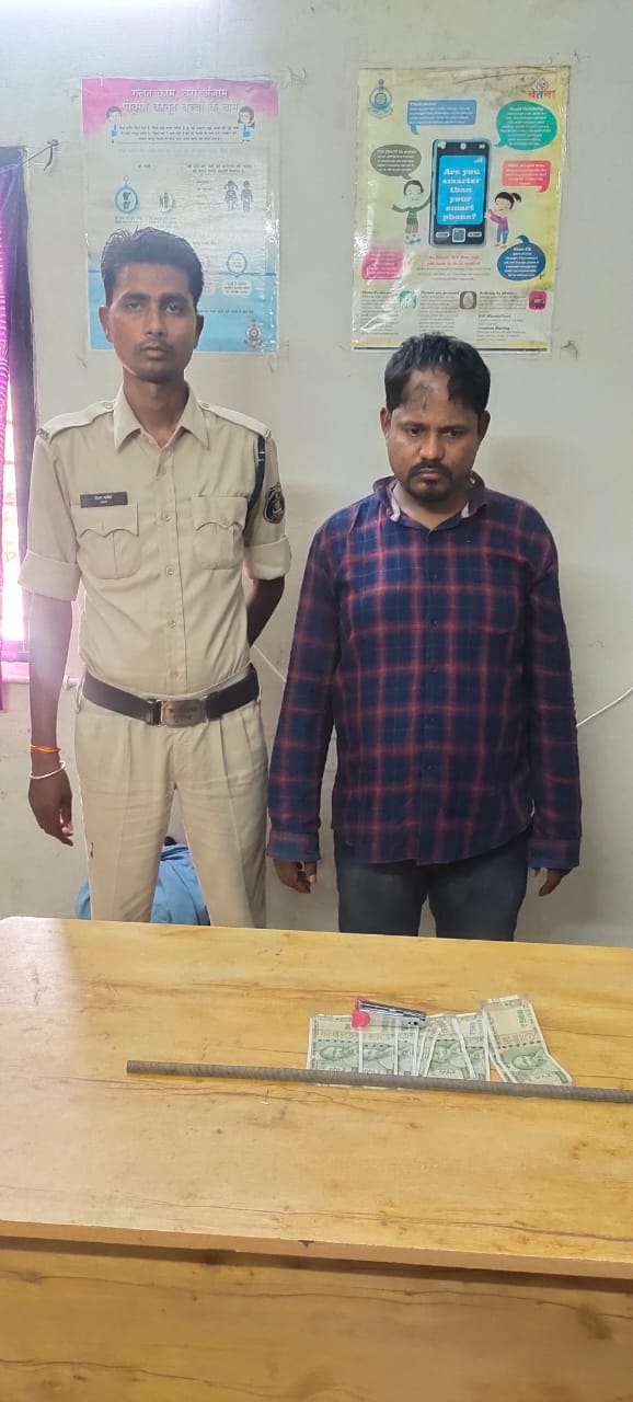 खमतराई इलाके में  तीन चोरियों के बाद चौथी के लिए दुकान तलाशते शातिर चोर रिंकू मौर्या गिरफ्तार