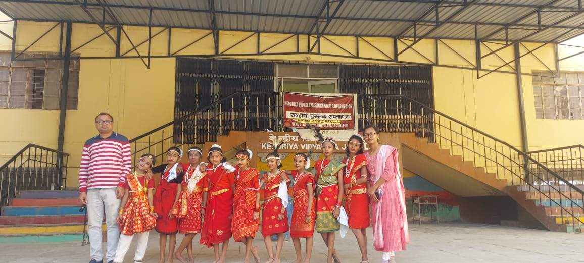 भाषाई, सांस्कृतिक कार्यक्रम में कोण्डागांव केंद्रीय विद्यालय के बच्चों ने मारी बाजी