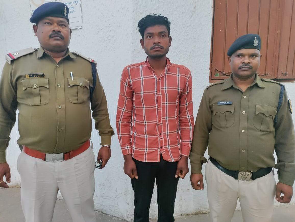 लूट-चोरी का फरार आरोपी रायगढ़ से गिरफ्तार