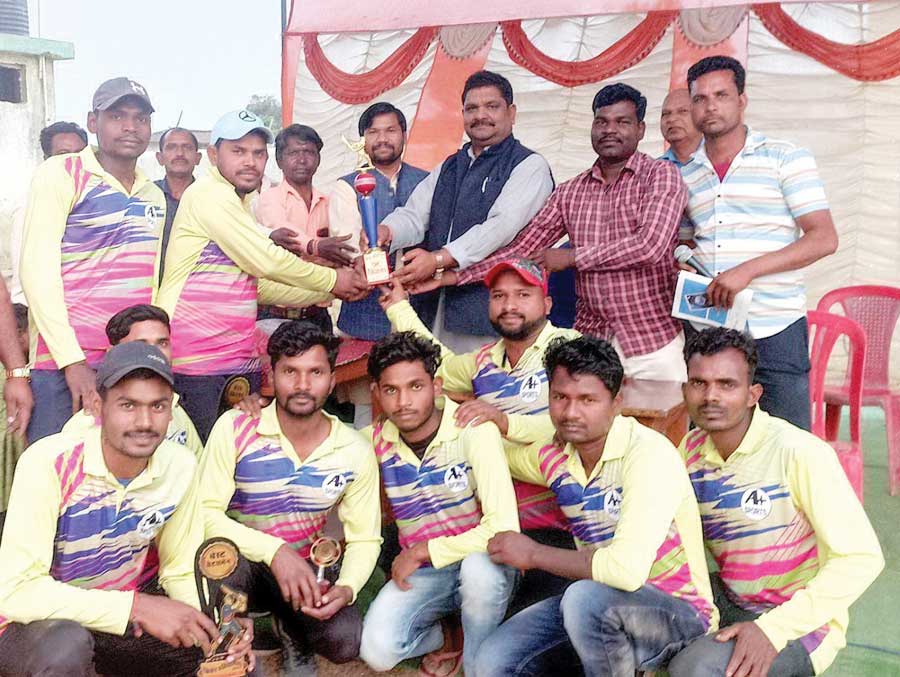 पंचायत स्तरीय क्रिकेट स्पर्धा में चाचीडांड विजेता