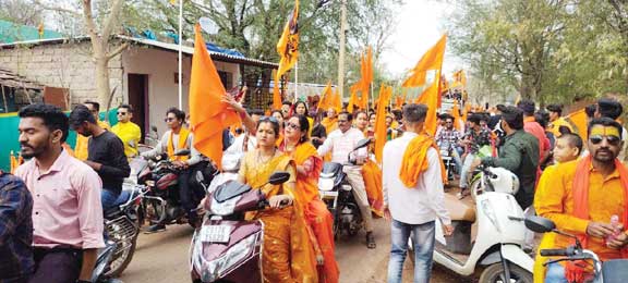 विहिप बाईक रैली के माध्यम से हिंदू समाज को शोभा यात्रा के लिए दे रहे निमंत्रण