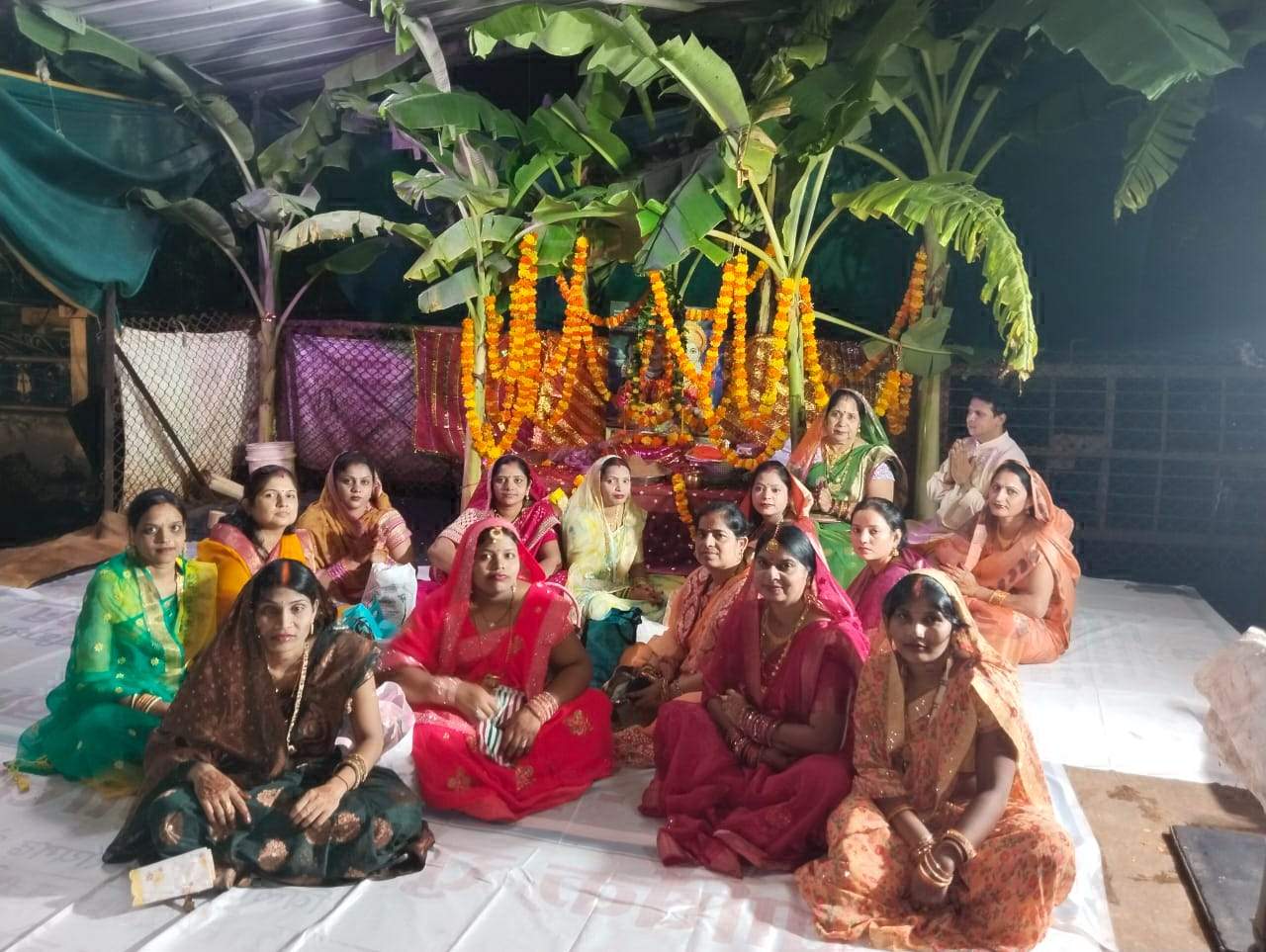  हरितालिका तीज पर महिलाओं ने की शिव-पार्वती की पूजा