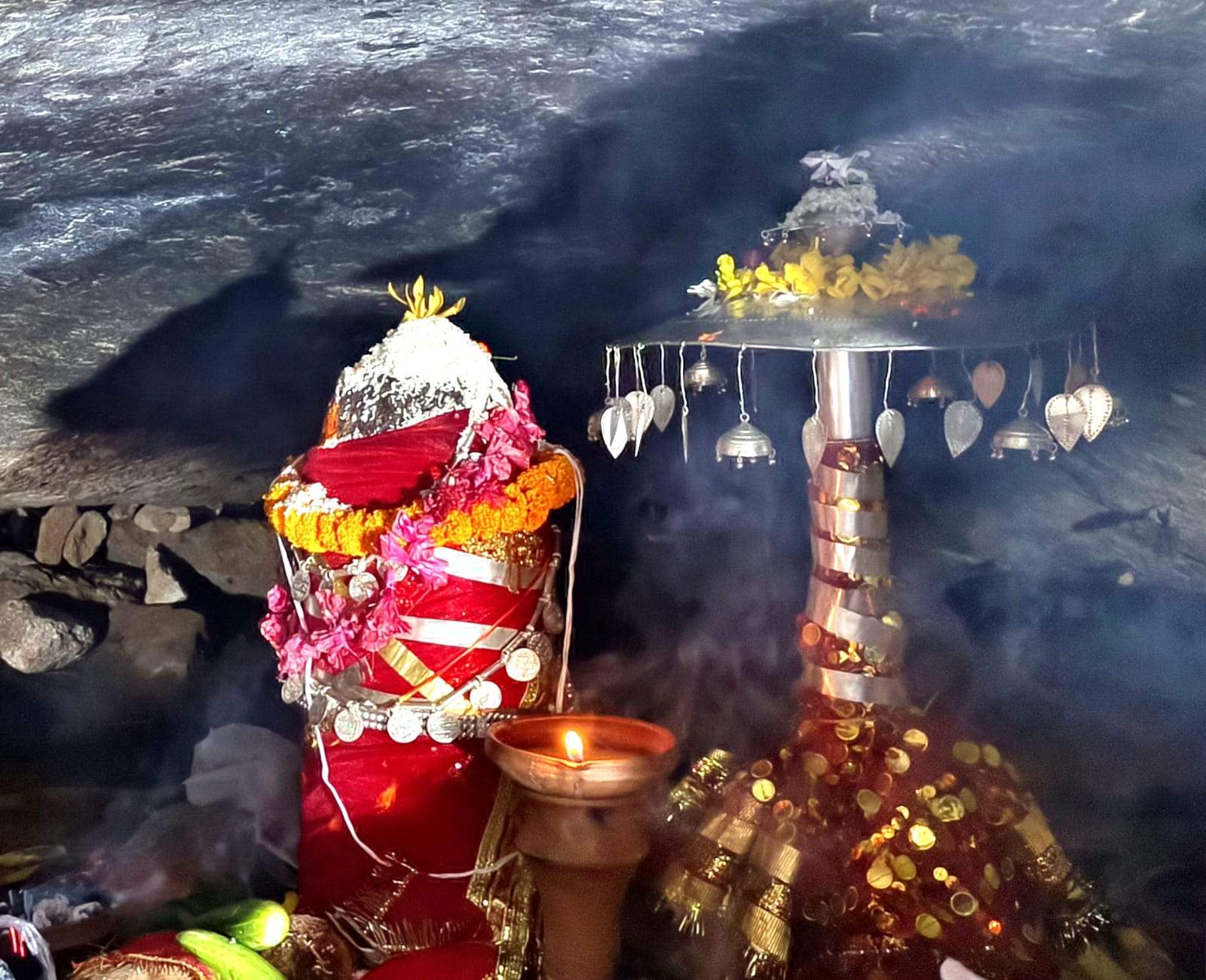 बुधवार को खुलेगा माता लिंगेश्वरी  गुफा मंदिर का द्वार