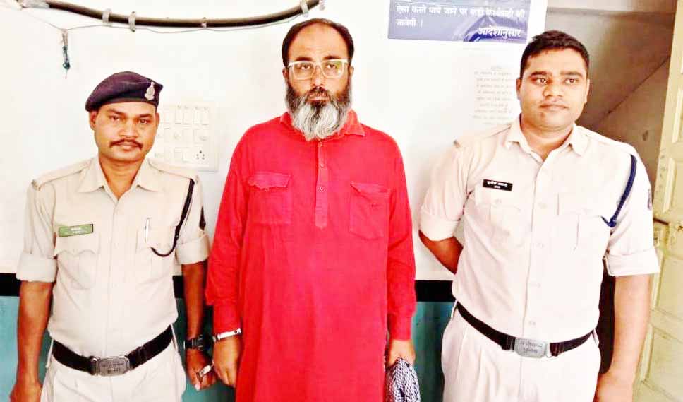 अकबर खान फिर गिरफ्तार, जेल से लिया गया प्रोडक्शन वारंट