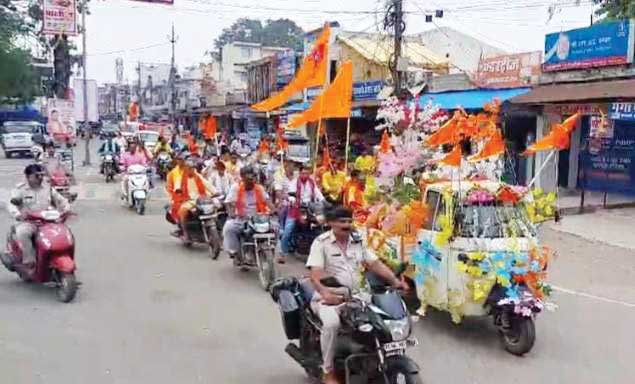 शोभायात्रा निकाल दमकल विभाग परिसर में भगवान शिव की स्थापना