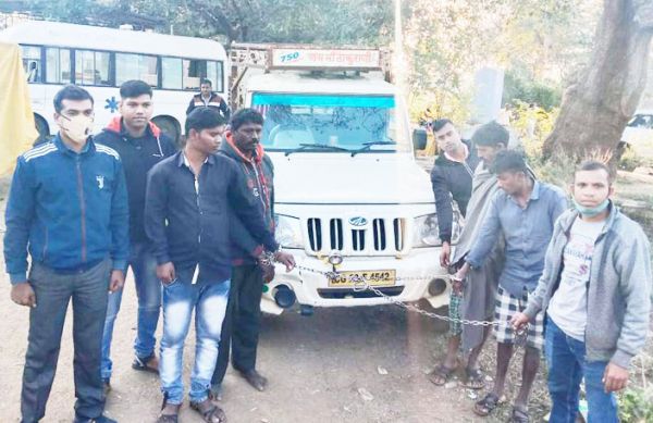 ओडिशा सीमा पर धान तस्करों ने पुलिस कर्मियों से की मारपीट, 4 गिरफ्तार