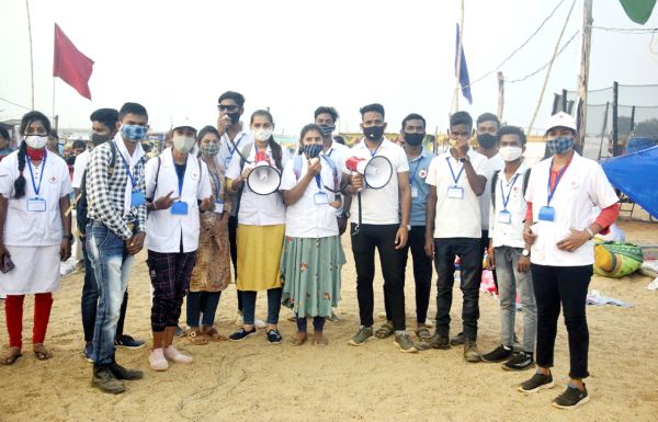 माघी पुन्नी मेला में छात्रों ने मास्क लगाओ जागरूकता रैली निकाली