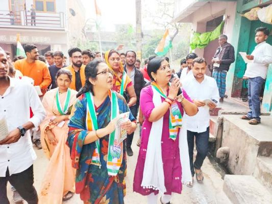 यूपी के रूद्रपुर में अंबिका ने मांगा कांग्रेस के लिए जनसमर्थन