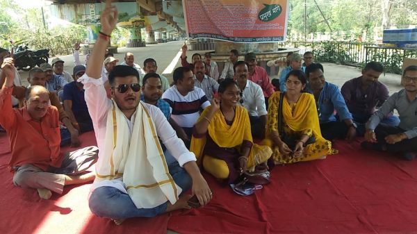 12 सूत्रीय मांगों को लेकर वन कर्मियों की बेमुद्दत हड़ताल शुरू